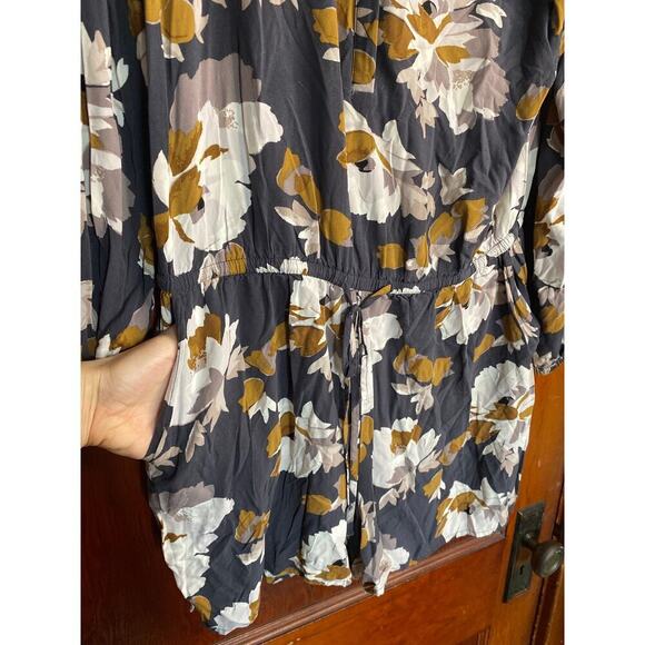 Old Navy Women's Large Gray Floral Drawstring Romper Bishop Sleeves - Picture 3 of 8